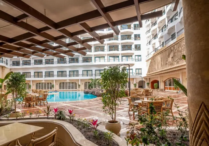 Azal Pyramids Hotel