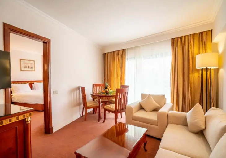 Azal Pyramids Hotel