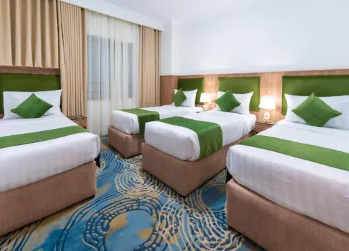 Hayah Plaza Hotel